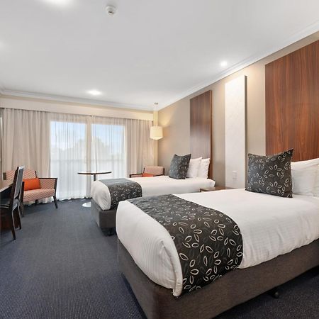 Quality Hotel Taylors Lakes Eksteriør bilde